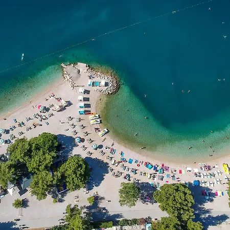 Red Paradise - Hr-10657-01 By Interhome Crikvenica